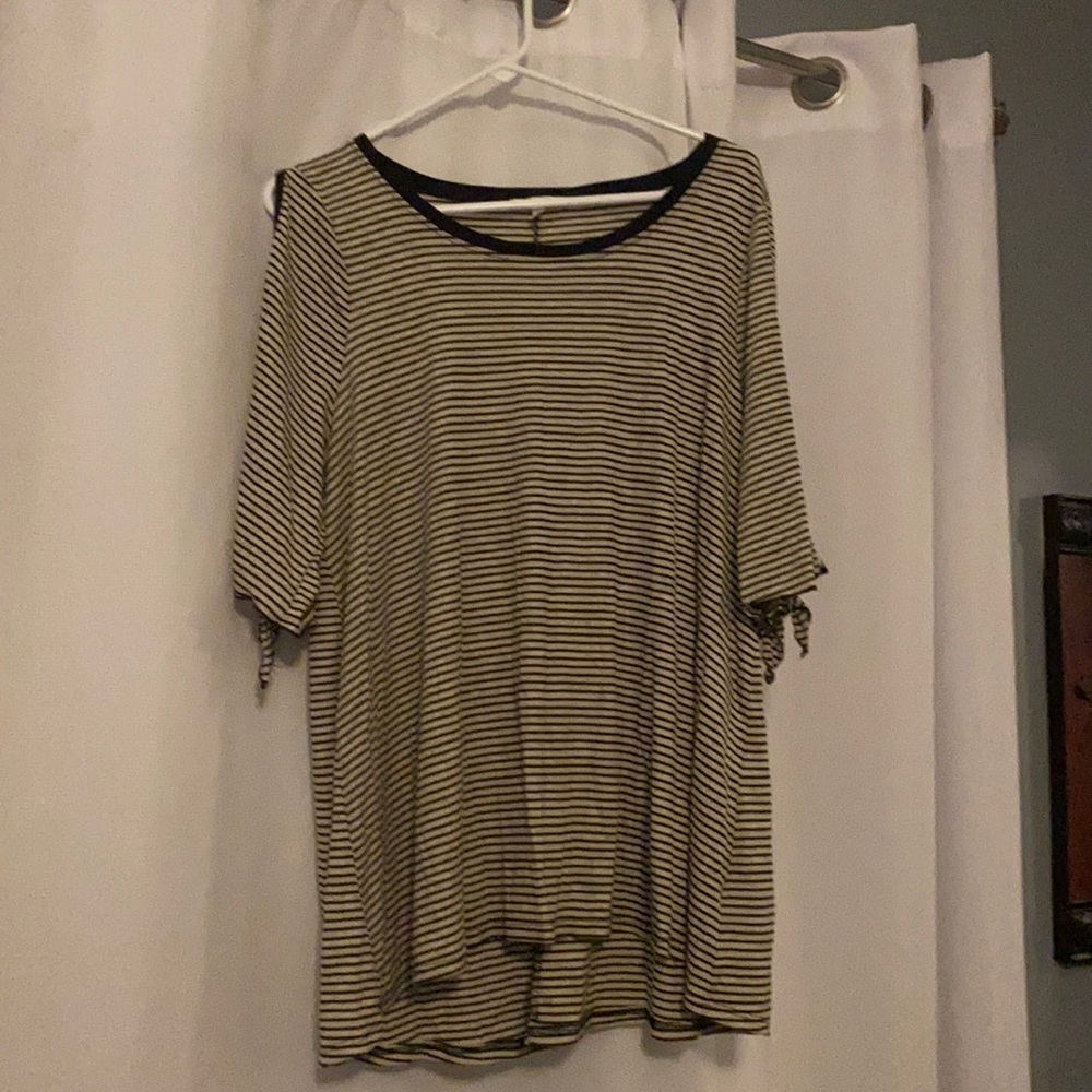 New Maurices Top